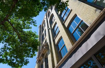 serif-milwaukee-apartment-exterior-2
